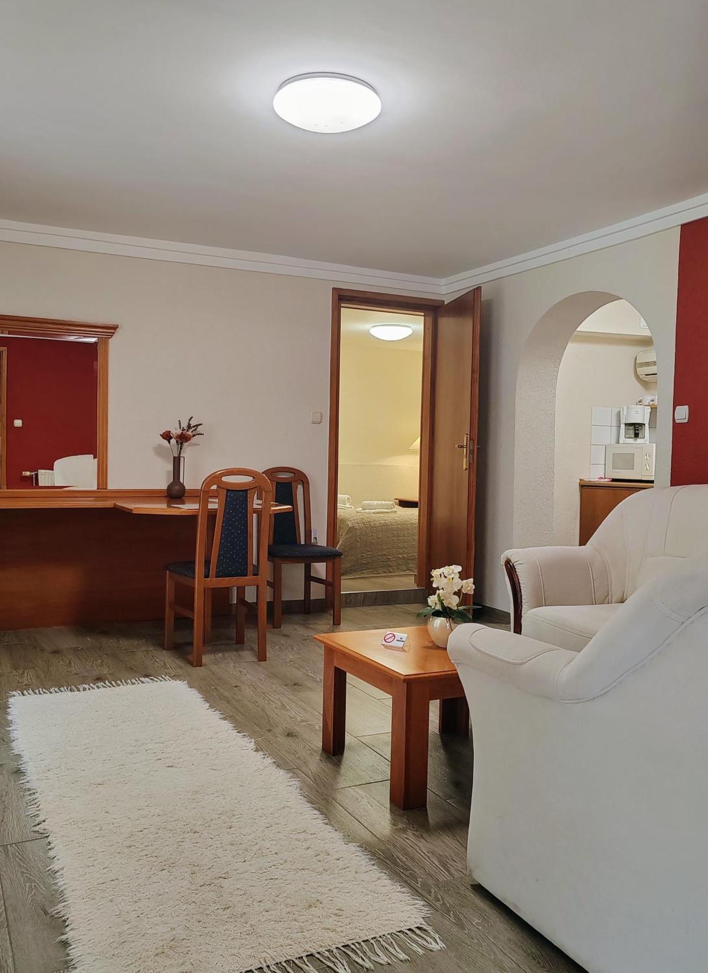 Heviz Apartman Hévíz Εξωτερικό φωτογραφία